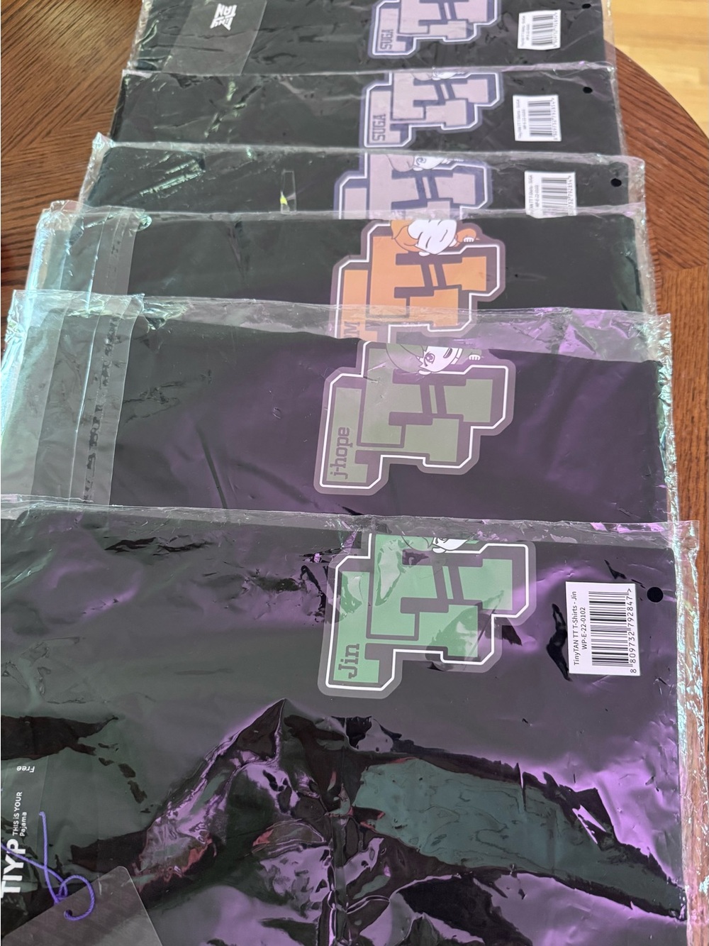Rare Official TinyTAN BTS SUGA TIYP Black Graphic T-Shirt NWT Free Size
